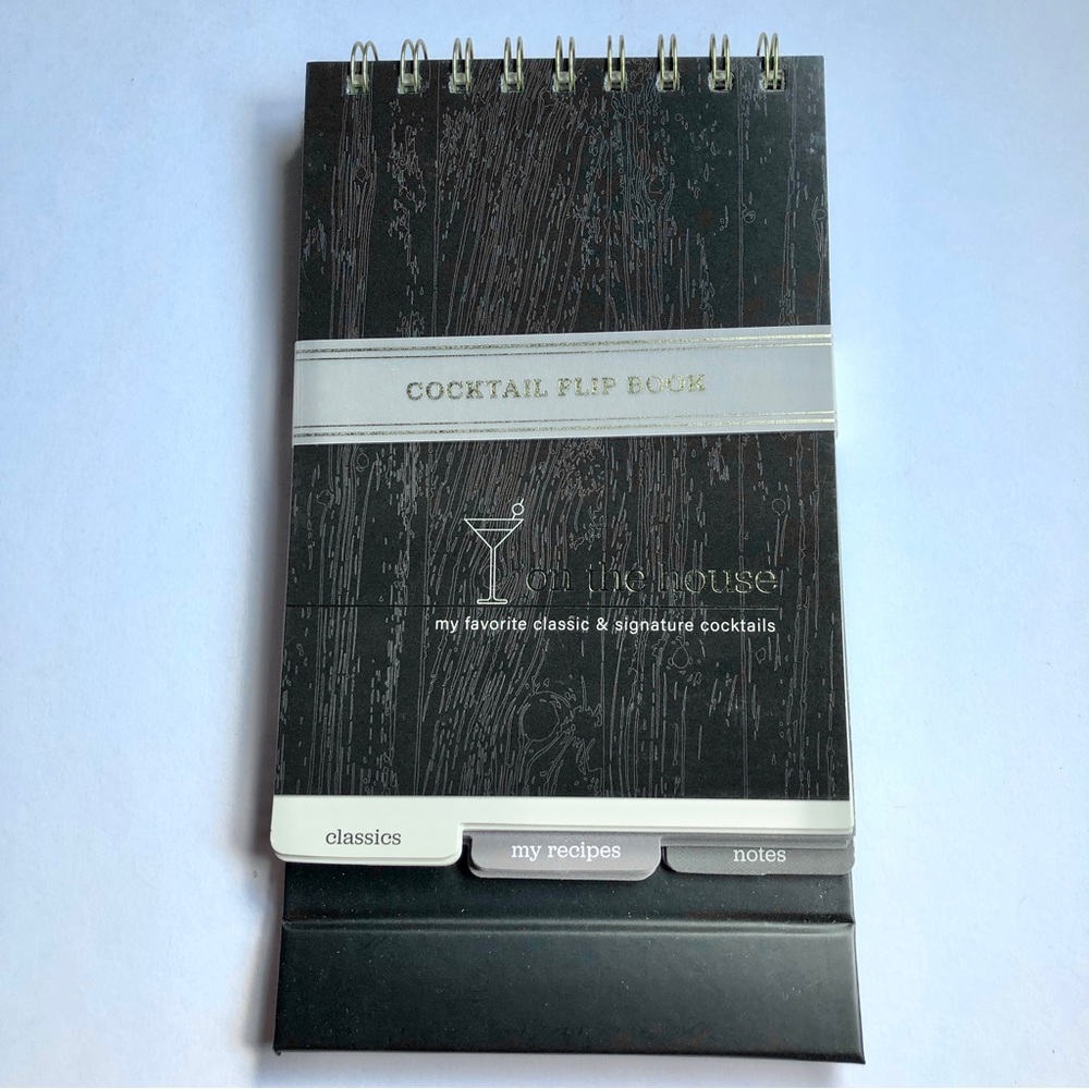 NEW COCKTAIL FLIP BOOK classic & signature cocktails